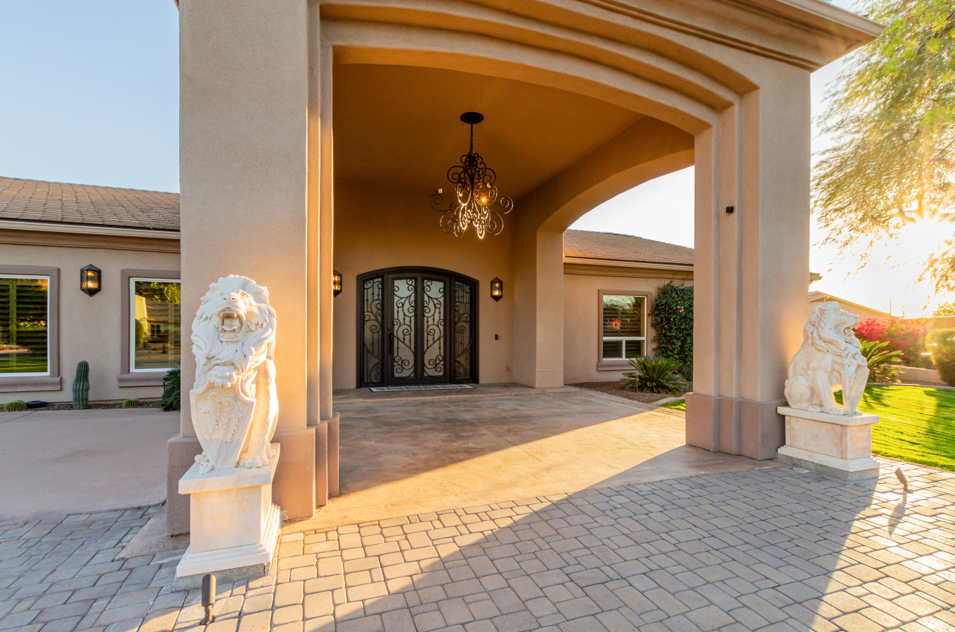 Peoria Pool House Resort