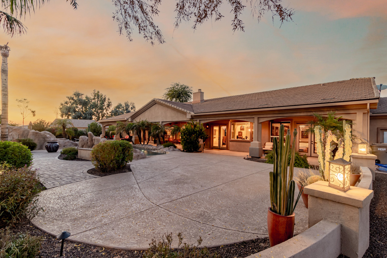 Peoria Pool House Resort