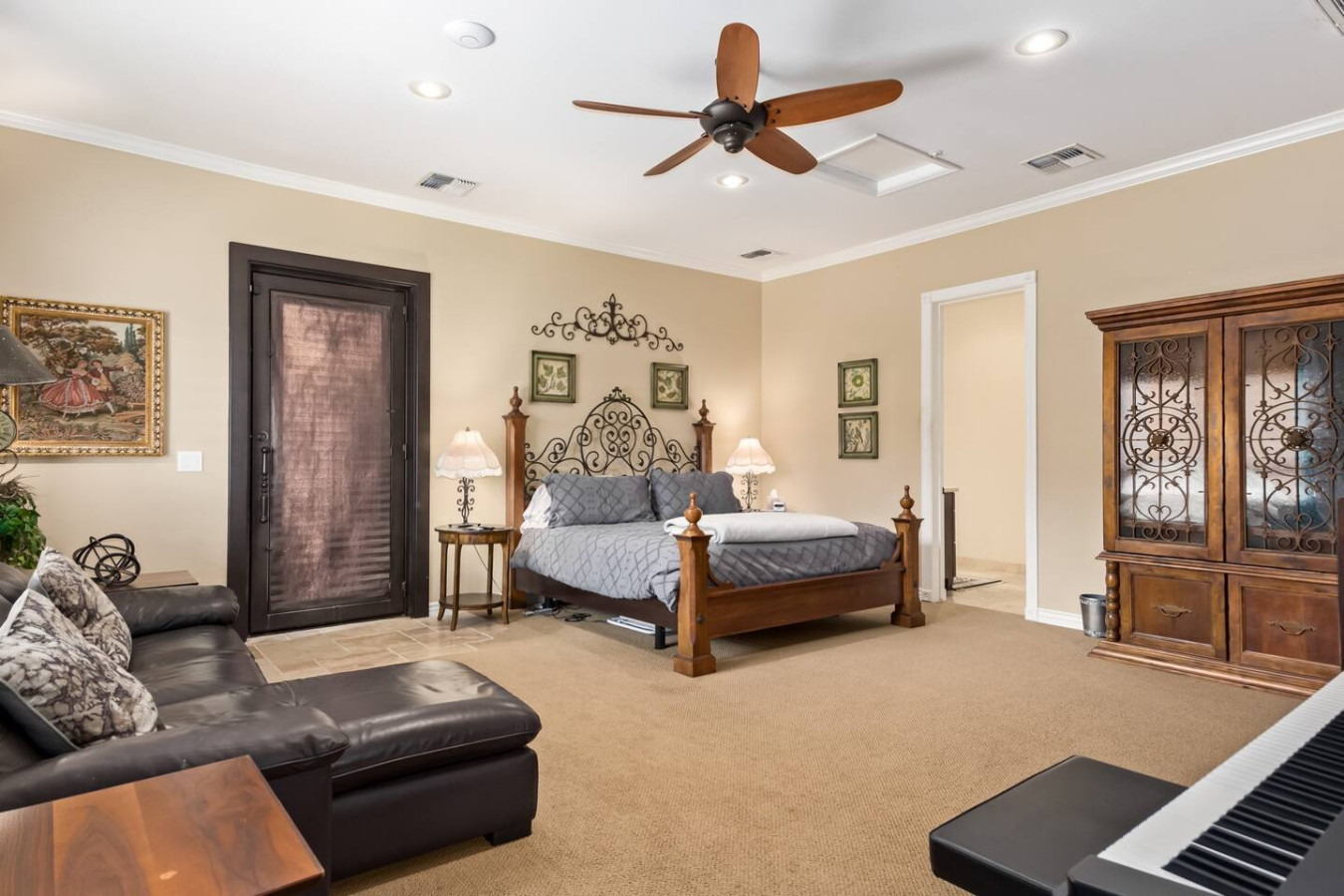 Peoria Pool House Resort